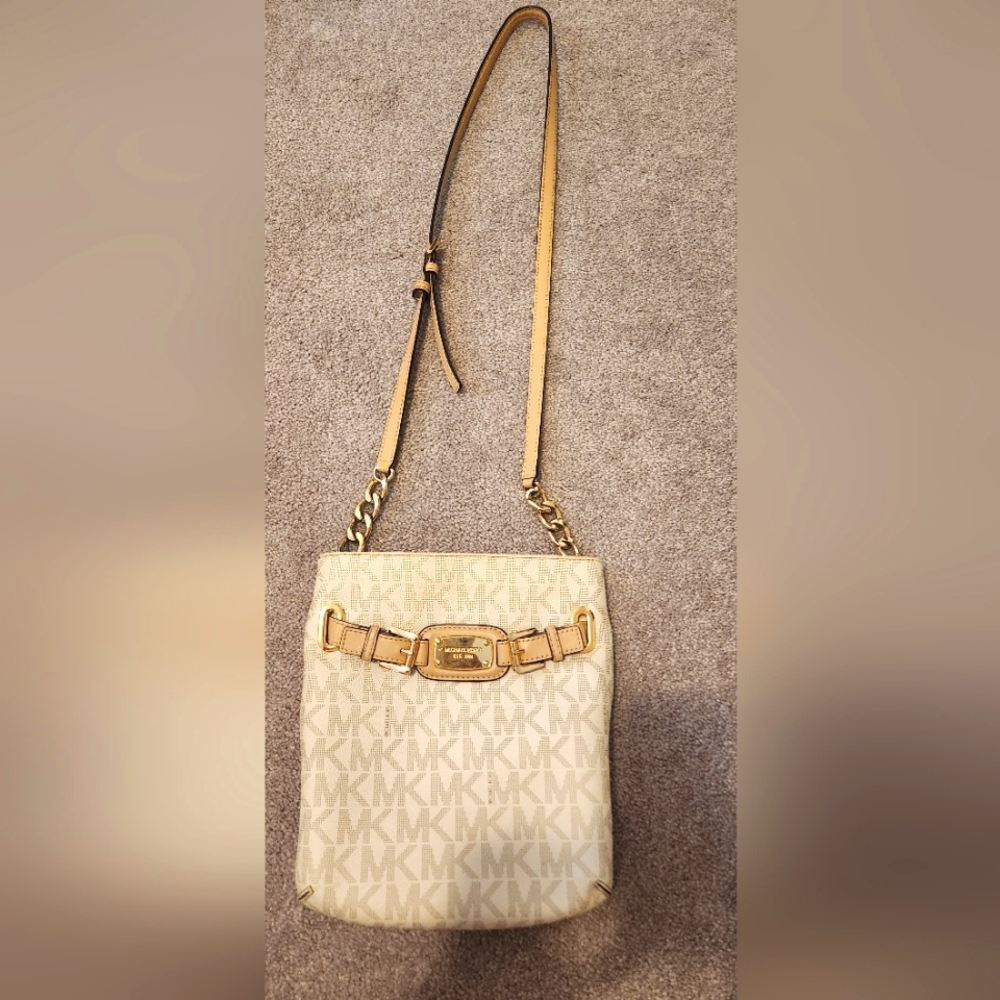 Michael Kors crossbody